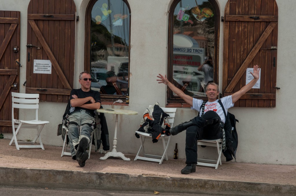 2 x Jon venter fornøyde på fergen tilbake til Sardinia. 